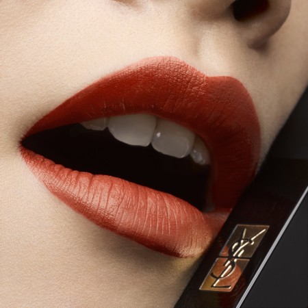 Rouge Pur Couture The Slim Velvet Radical Rossetto Matte