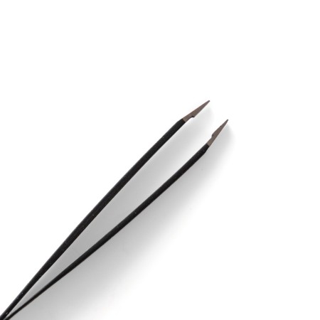 Comar Profumerie | Ethos | Accessori | Pinzetta Nera Professionale Punta Retta