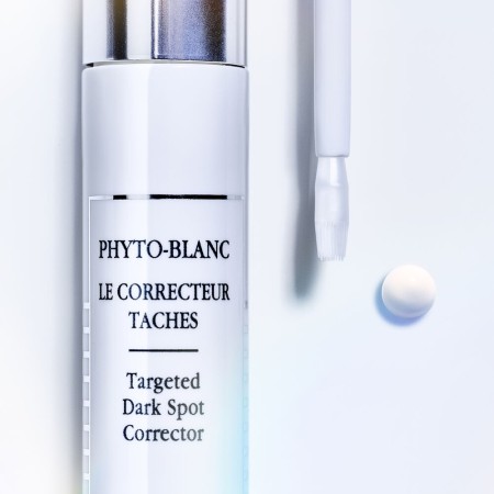 Comar Profumerie | Sisley Paris | VISO | Phyto-Blanc Le Correcteur Taches