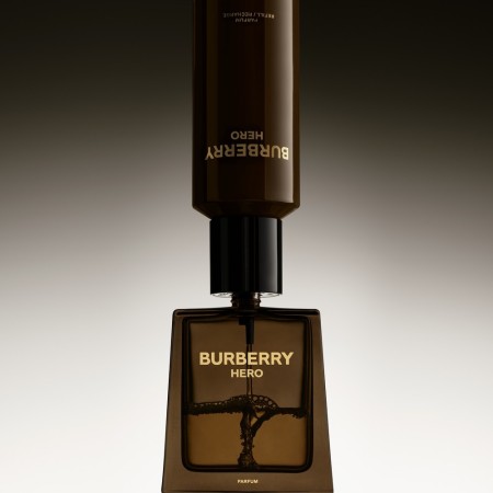 Comar Profumerie | Burberry | Profumi uomo | Hero | Parfum Ricarica 200 ml Comar Profumerie | Burberry | Profumi uomo | Hero | Parfum Ricarica 200 ml