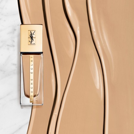 Comar Profumerie | Yves Saint Laurent | Touche Éclat Le Teint |Fondotinta