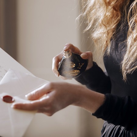 Comar Profumerie | Sisley Paris | Fragranze | Izia | La Nuit Eau de Parfum Comar Profumerie | Sisley Paris | Fragranze | Izia | La Nuit Eau de Parfum