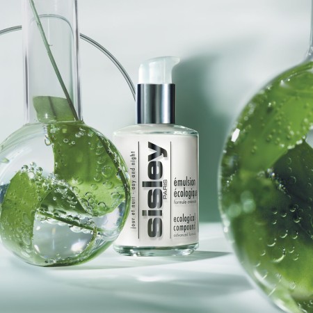 Comar Profumerie | Sisley Paris | Trattamenti | Viso | Trattamenti Giorno | Emulsion Ecologique Formule Avancée