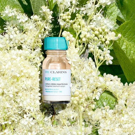 Comar Profumerie | Clarins | My Clarins | PURE-RESET trattamento mirato anti-imperfezioni Comar Profumerie | Clarins | My Clarins | PURE-RESET trattamento mirato anti-imperfezioni