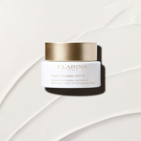 Comar Profumerie | Clarins | NUTRI LUMIÈRE | Crema Viso Nutriente SPF15 50ml