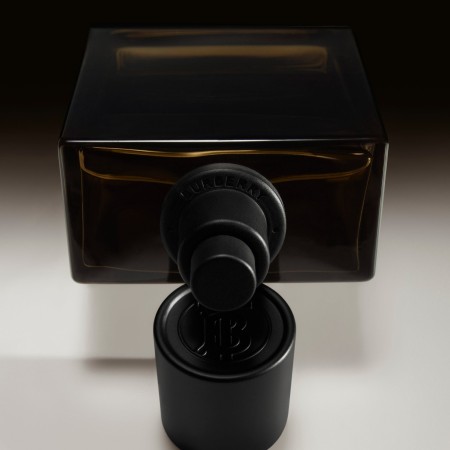 Comar Profumerie | Burberry | Profumi Uomo | Hero | Parfum Intense Refill 200ml