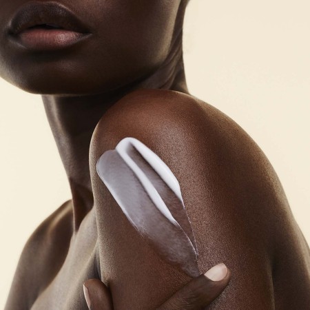 Comar Profumerie | Clarins | BODY CARE | Sérum Corps Peau Neuve 200ml