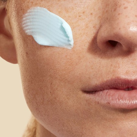 Comar Profumerie | Clarins | ESFOLIANTI E MASCHERE| Fresh Scrub Esfoliante Viso 50ml