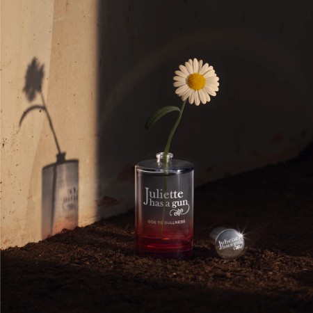 Comar Profumerie | Juliette has a Gun | Ode to Dullness |  Eau de Parfum