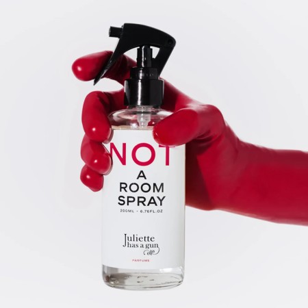 Comar Profumerie | Juliette has a Gun | Not a Room Spray 200ml